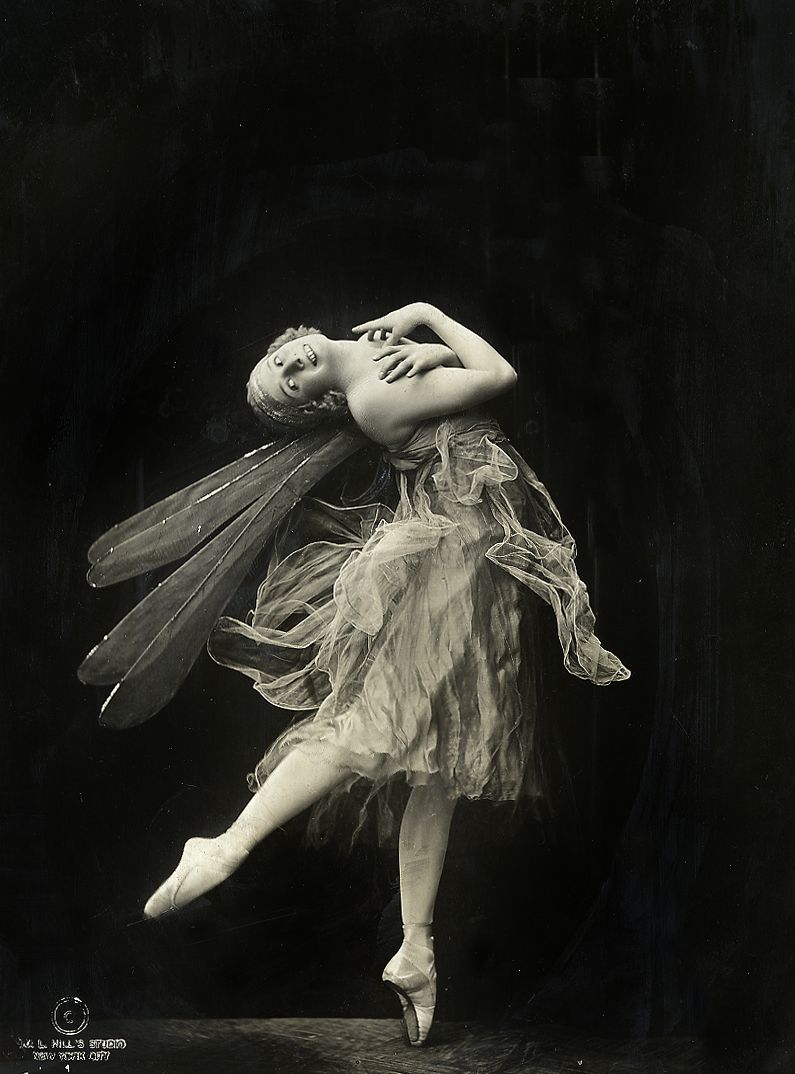 anna pavlova style icon