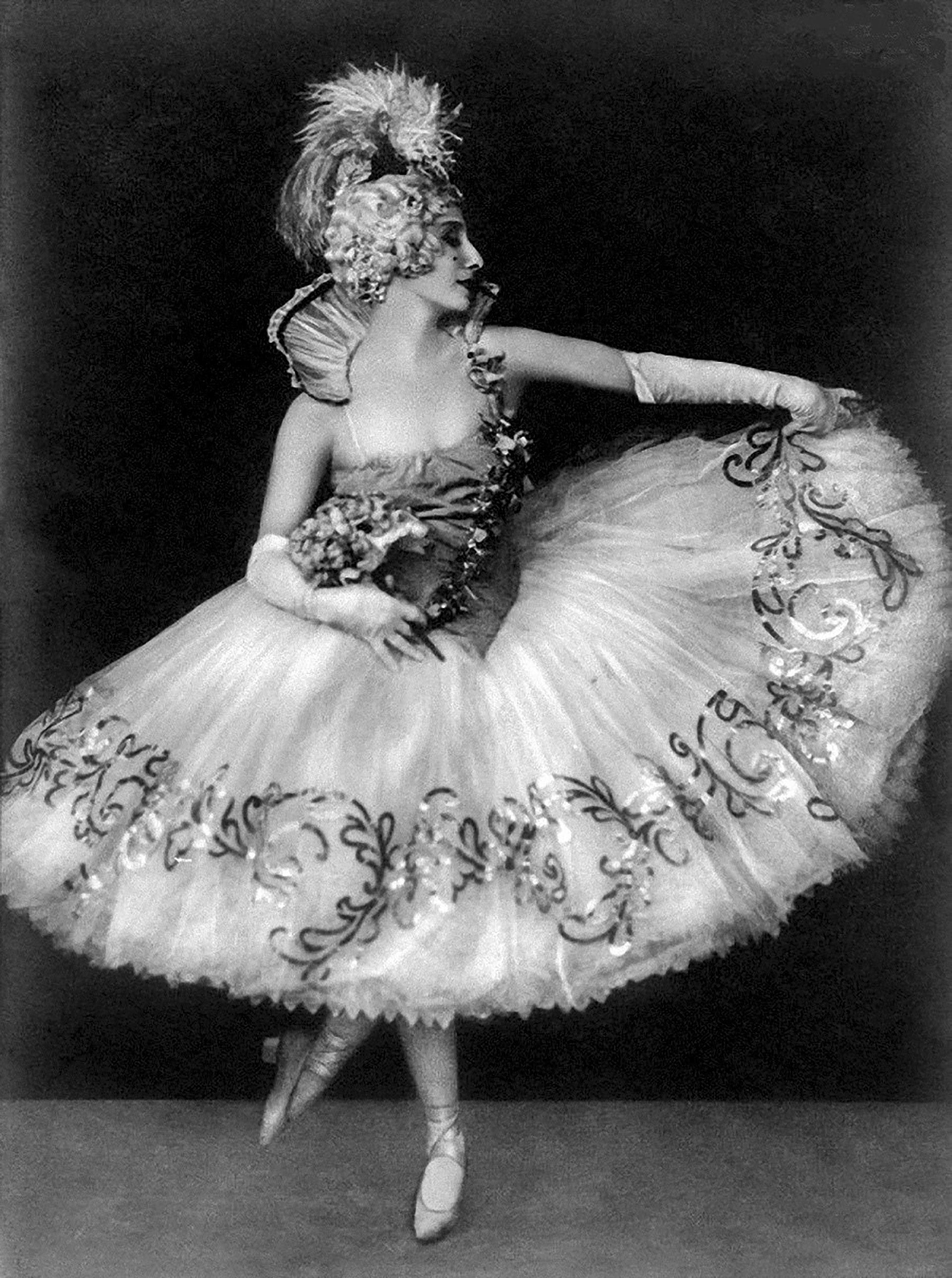 anna pavlova style icon