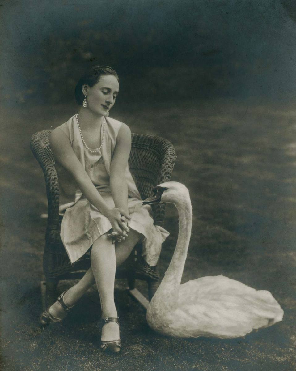 anna pavlova style icon
