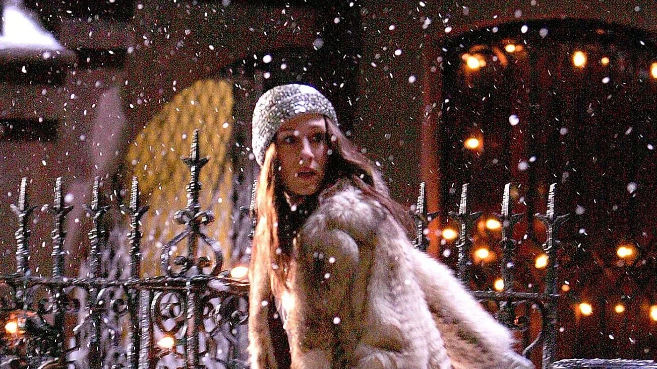 carrie bradshaw's sequin hat